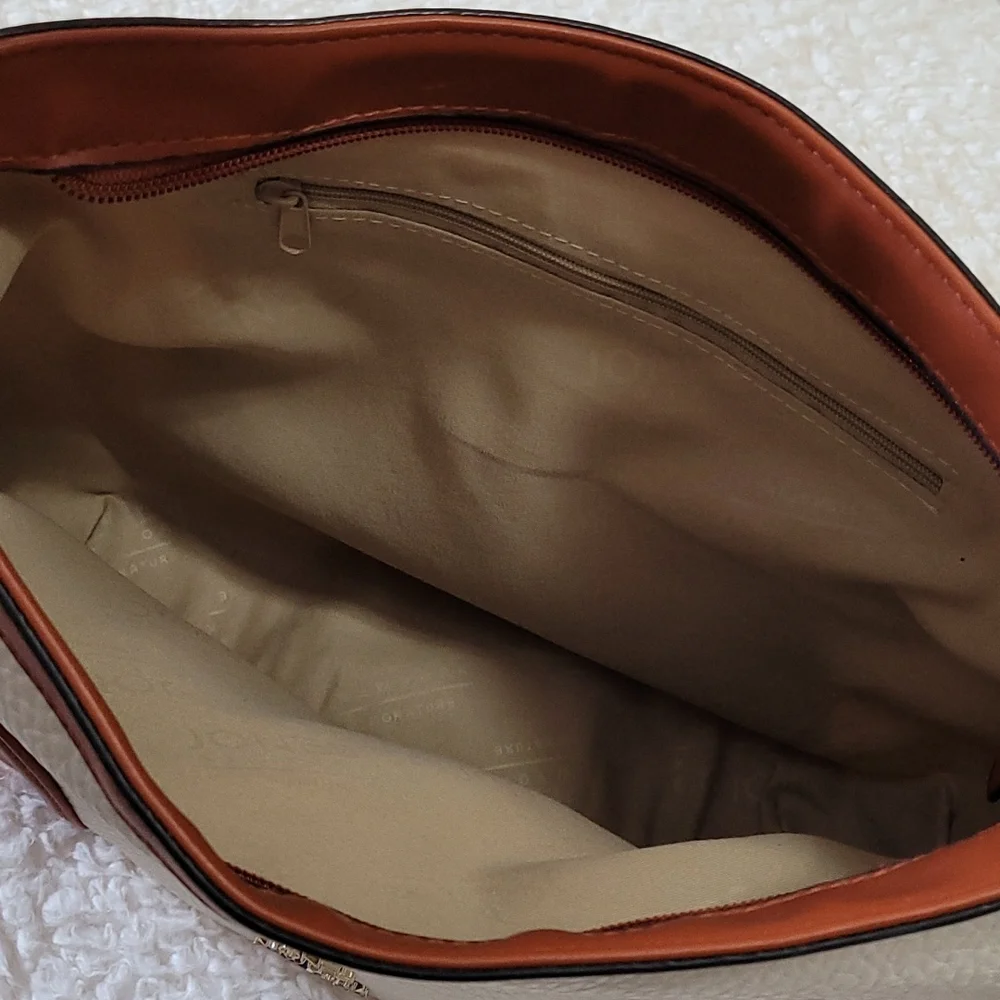 NEW Shoulder Bag Jones New York Signature Color Block Pebbled Ivory Faux Leather